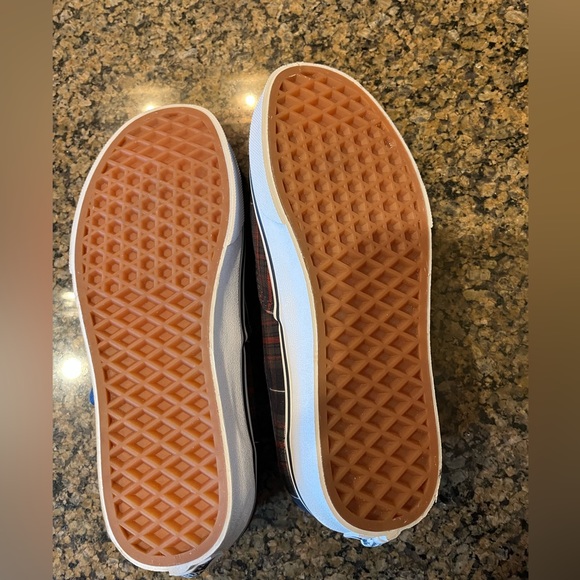 VANS Off the Wall Authentic plaid dress blues sneakers. NWT - Picture 3 of 13